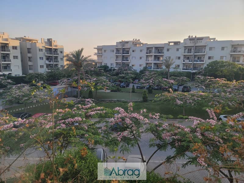 A 3-bedroom apartment furnished in The Address Sheikh Zayed with a pool view. - Widok 4
