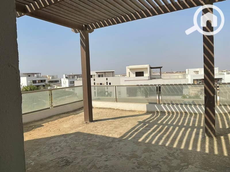 9 545847709_122168218058391133_4840836394933902361_n. jpg