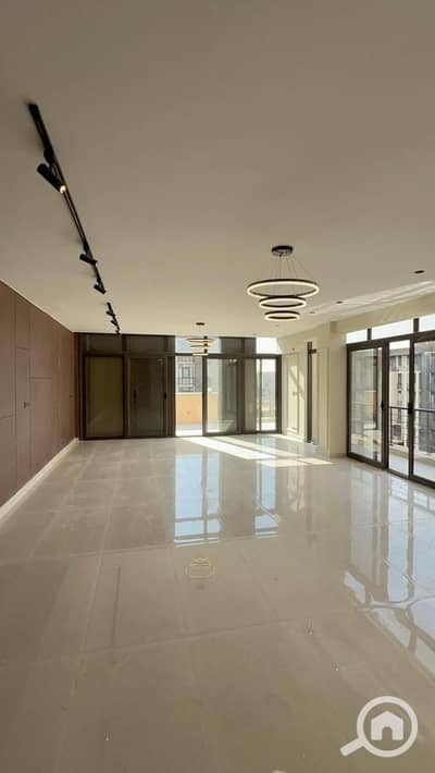 دوبلكس 3 غرف نوم للبيع في مدينتي، القاهرة - WhatsApp Image 2026-02-09 at 3.07. 12 PM (3). jpeg