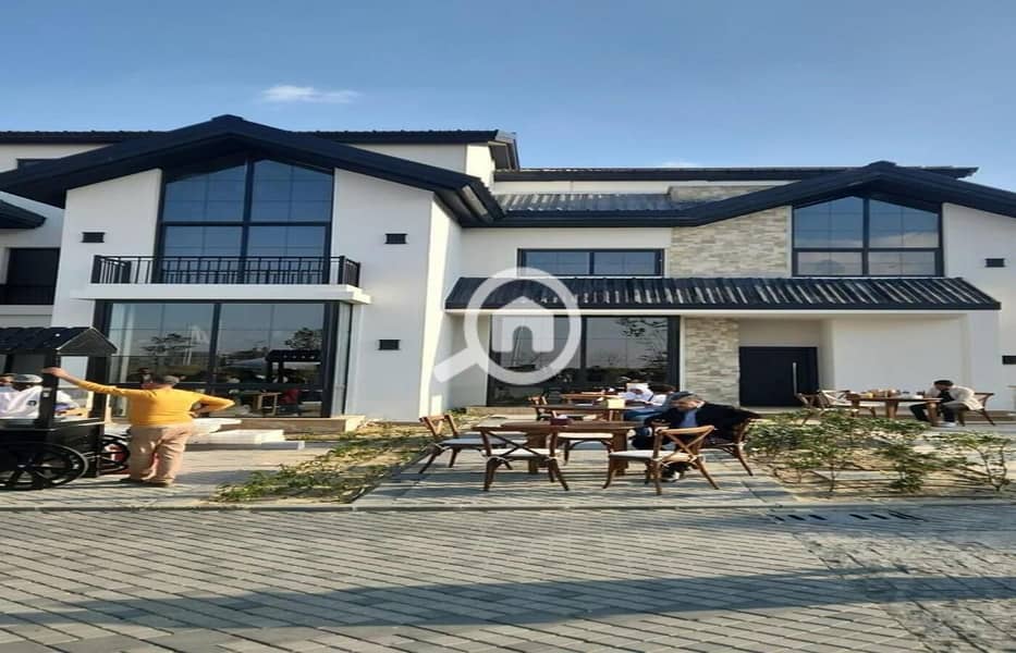 Townhouse for sale fully finished with installments & private pool at Compound The MarQ Gardens- New cairo - Ansicht 5