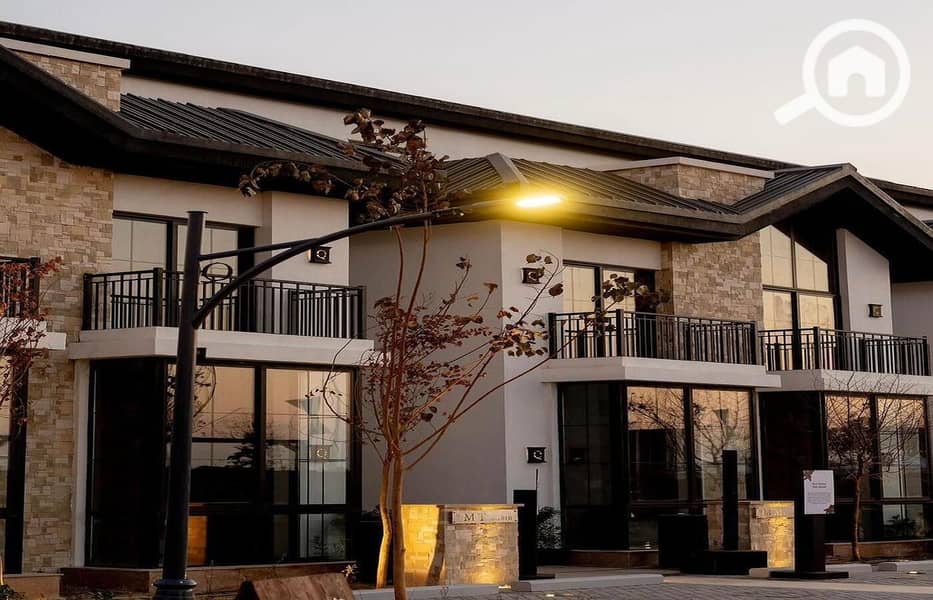 Townhouse for sale fully finished with installments & private pool at Compound The MarQ Gardens- New cairo - Ansicht 3