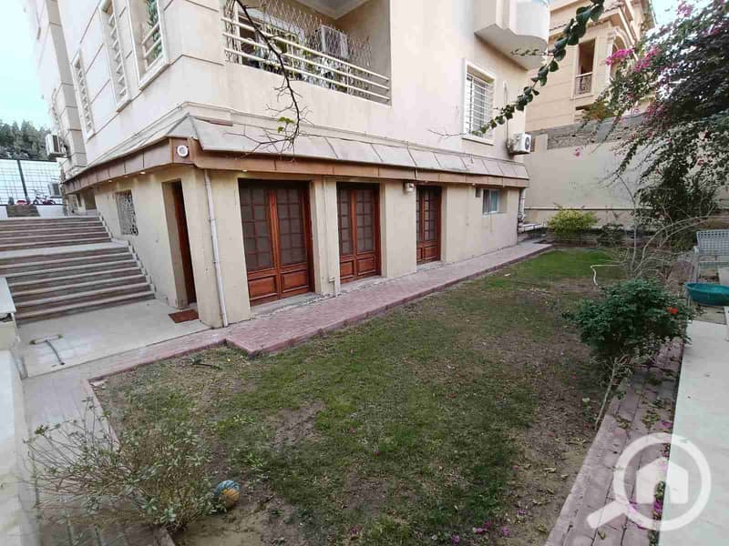 Furnished apartment on the ground floor with a private garden in Wadi Al-Rabi' compound in the distinguished neighborhood. - Ansicht 3