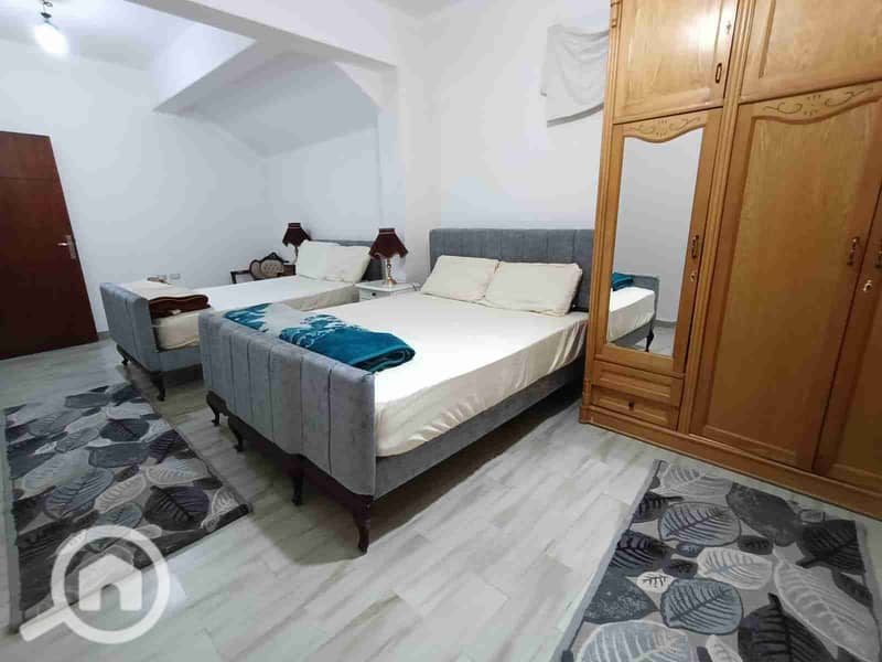 Furnished apartment on the ground floor with a private garden in Wadi Al-Rabi' compound in the distinguished neighborhood. - Mehr