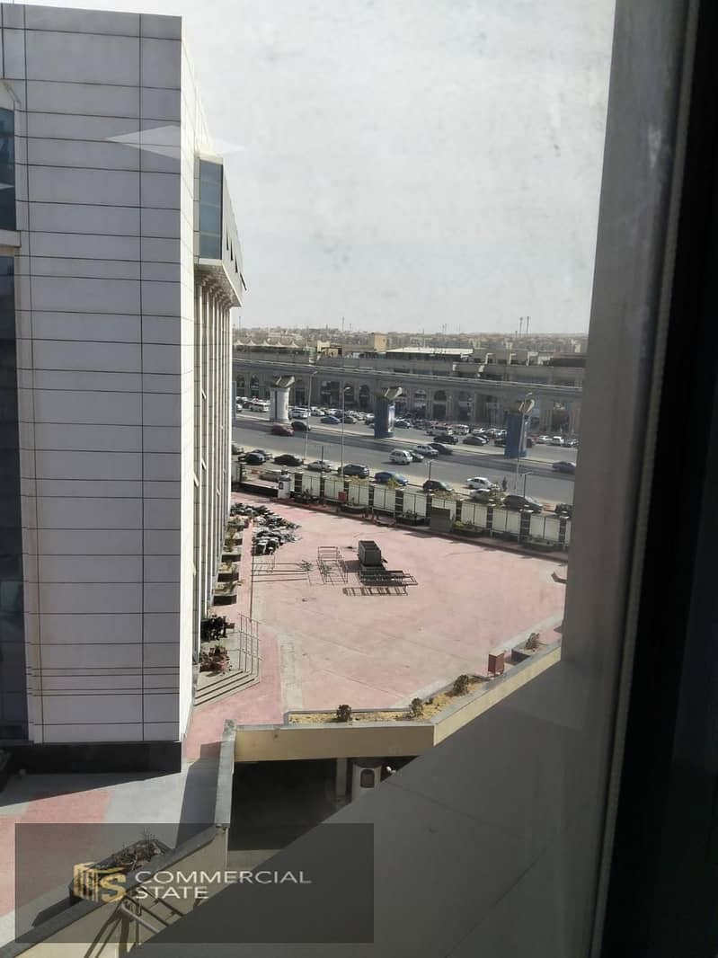 Finished Office at South Gate 78m for Rent -New Cairo - Widok 4