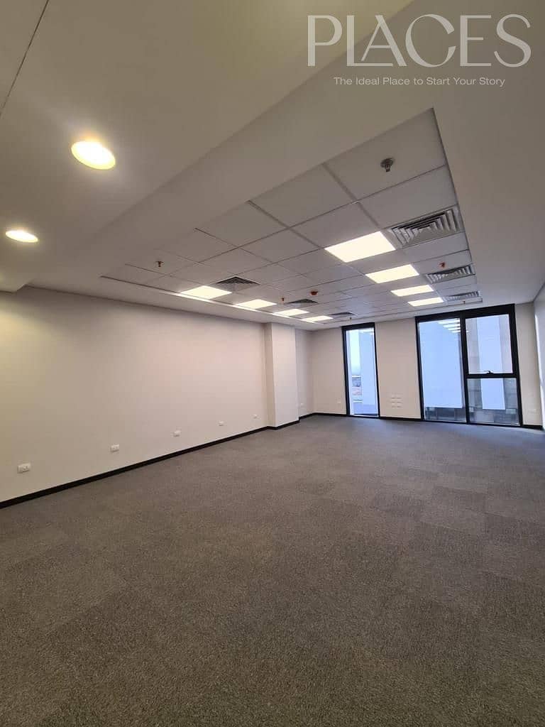 A prime office space for rent within the prestigious Hyde Park office complex, ideal for companies and organizations seeking a distinguished location. - Ansicht 3
