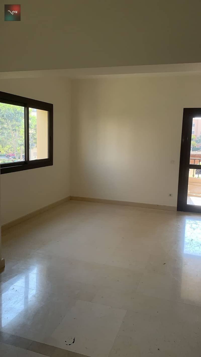 10 6e052aab-61e2-40c6-b64c-38bae164fa54. jpeg