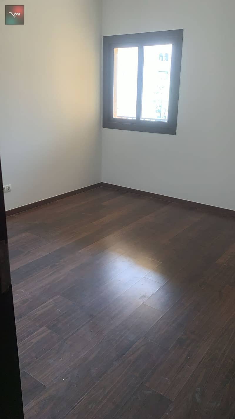 3 948e723d-09b3-4e9b-95c9-3616f561c81f. jpg