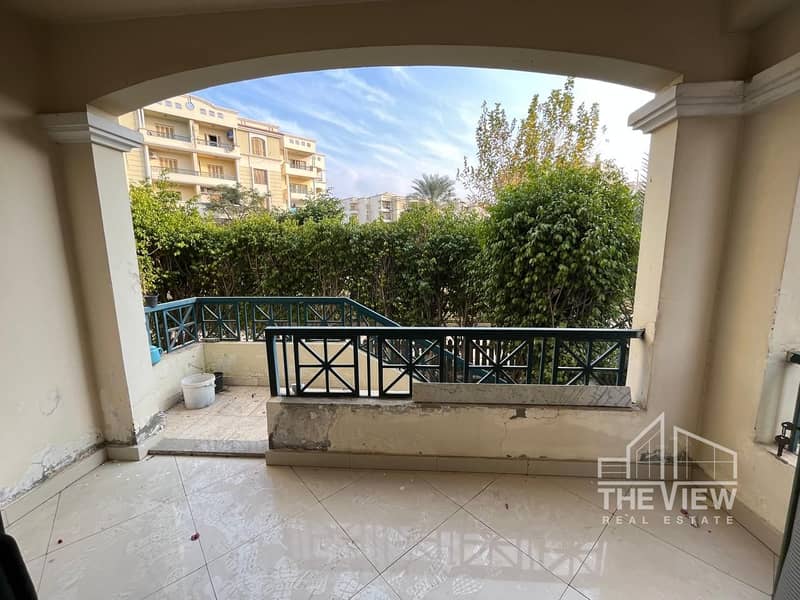 ground floor with a 40 sq m garden, finished to a super deluxe Khamayel compound – pohled 6