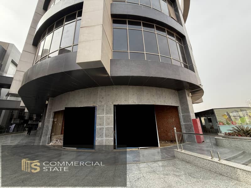 Retail at Value Mall with Outdoor Area-South Investors - New Cairo - Ansicht 2
