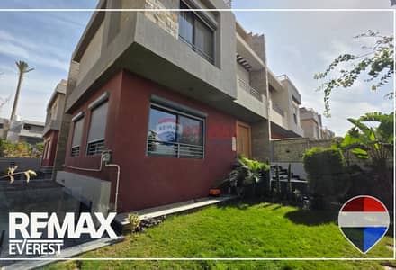 تاون هاوس 4 غرف نوم للايجار في 6 أكتوبر، الجيزة - original (1). jpg