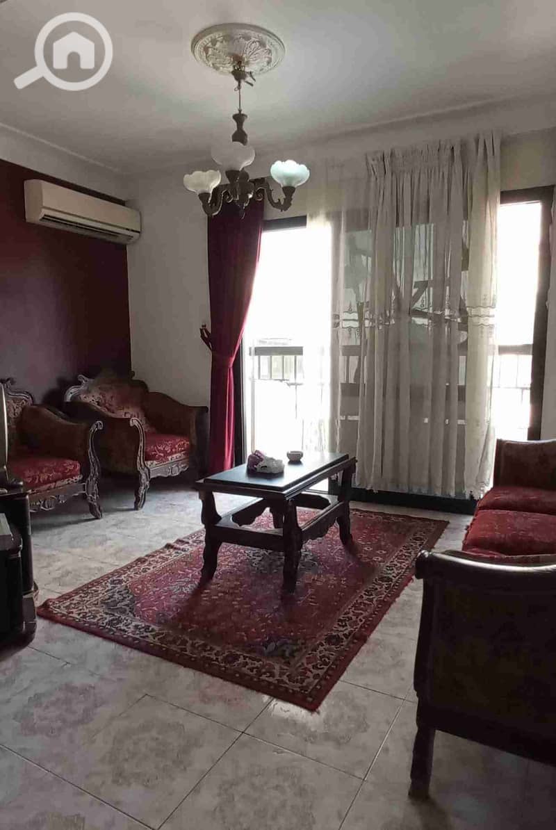 Rooftop furnished apartment for annual rent, ideal for families, couples, or companies. 3 bedrooms, 2-piece reception, kitchen, bathroom. 8th floor with all amenities: water, electricity, and elevator in Alexandria, Al-Ajami, kilo 21 at Al-Nakheel beach in a very prime location. - Ansicht 3