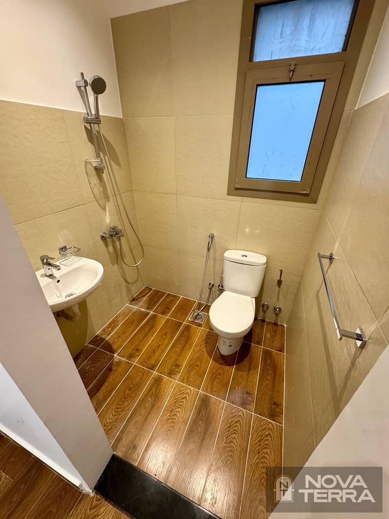 Apartment for Sale in Aeon – The Courtyard – North Expansions – Gamal Abdel Nasser Axis, just minutes from the main roads of Sheikh Zayed and 6October - Więcej