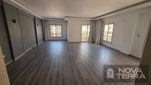 شقة 4 غرف نوم للبيع في 6 اكتوبر، الجيزة - IMG-20250930-WA0011. jpg