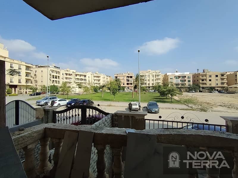 Elevated ground floor apartment for sale with private entrance-District 16-Sheikh Zayed-near Beverly Hills Compound–26th of July Corridor - Widok 6