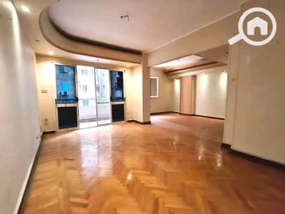 شقة 3 غرف نوم للايجار في سان ستيفانو، الإسكندرية - 9bff893f-3d61-4ca4-9154-e3c8e38676ea. jpeg