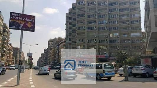 محلات تجارية  للبيع في المقطم، القاهرة - محل للبيع في المقطم ميدان النافورة متاجر لبرند بعائد 60 الف شهرياً
