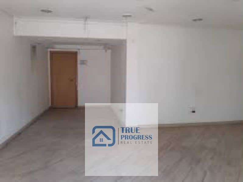A mezzanine commercial building for rent on Main Street 9 in Mokattam, suitable for companies and all administrative and commercial activities. A mezzanine commercial building for rent on Main Street 9 in Mokattam, suitable for companies and all administrative and commercial activities.