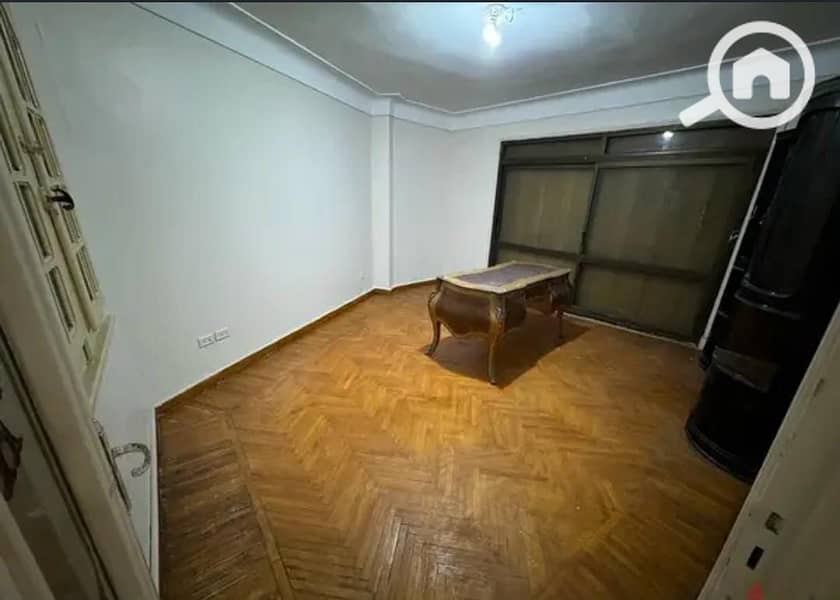 Unit for sale in Sporting, all rooms with an open view of Port Said Street - Widok 6