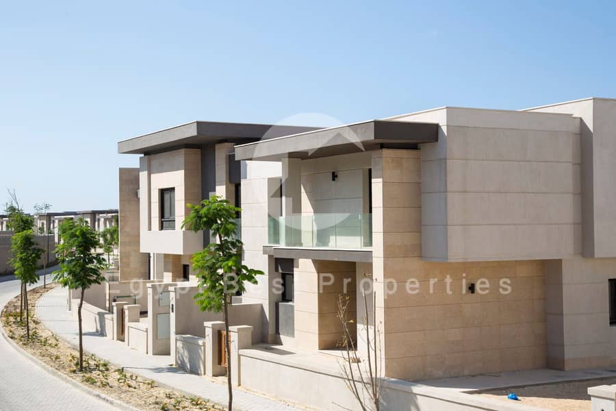 Luxury Twinhouse For Sale In Swan Lake West- Price Drop- Fully Finished - Open View-Ready To Move-Private Garden - Mehr