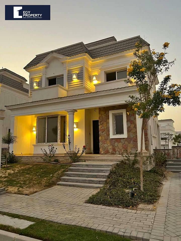With a Prime View Luxury Villa with for Sale in Mountain View Icity - New Cairo - Widok 2