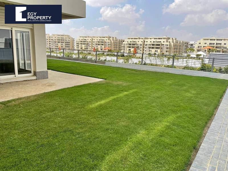 With a Prime View Luxury Villa with for Sale in Mountain View Icity - New Cairo - Widok 4