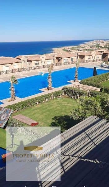 فیلا 6 غرف نوم للبيع في العين السخنة، السويس - فيلا مستقلة صف اول علي البحر للبيع في تلال بتقسيط علي8سنين بالتسهيلات