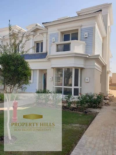 تاون هاوس 5 غرف نوم للبيع في 6 أكتوبر، الجيزة - فيلا كورنر لبيع في ماونتن فيو من المالك لقطه بمقدم 5% وهتقسط الباقي