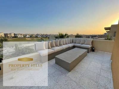 4 Bedroom Townhouse for Sale in New Cairo, Cairo - فيلا لقطه للبيع من حسن علام داخل كمبوند فيلات فقط داخل the valleys 4 Bedroom Townhouse for Sale in New Cairo, Cairo - فيلا لقطه للبيع من حسن علام داخل كمبوند فيلات فقط داخل the valleys