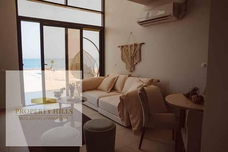 تاون هاوس 3 غرف نوم للبيع في العين السخنة، السويس - Villa with garden for sale from the owner inAin Sokhna in installments