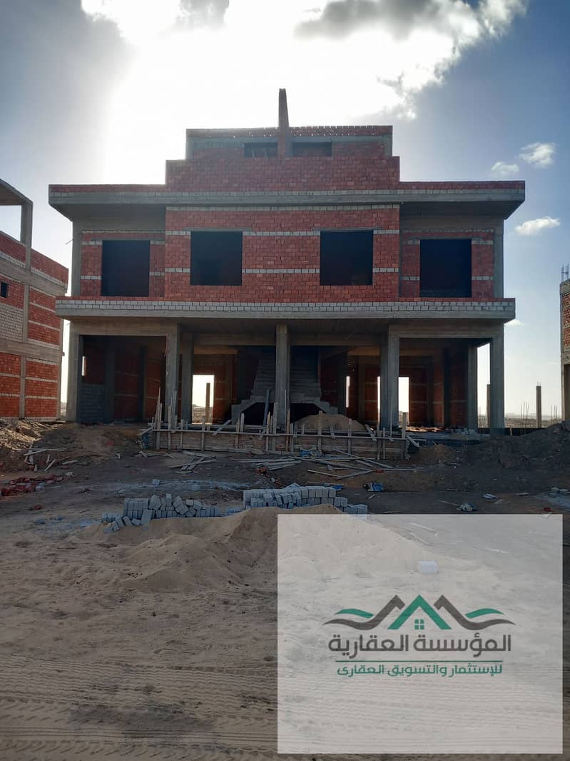 With a 10% down payment, I own an independent villa inside a compound in Bowl 1 - in the Green Belt - on the direct Dahshur link - near the Cairo-Alexandria Desert Road - Dabaa Axis - Al-Mahwar - Ansicht 4