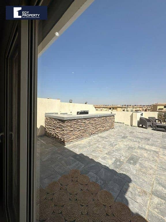 With a Prime View Luxury Penthouse for Sale in Stone Residence Compound, New Cairo - Ansicht 5