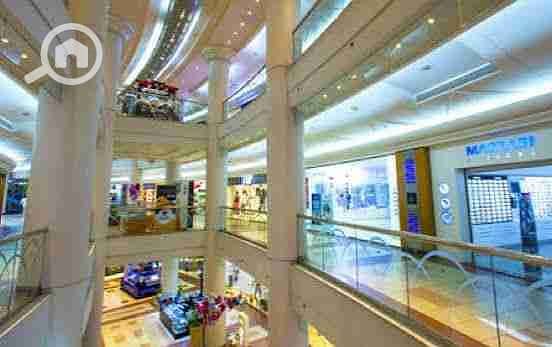 Store for sale in Four Seasons San Stefano 36, suitable for all purposes. - Ansicht 5
