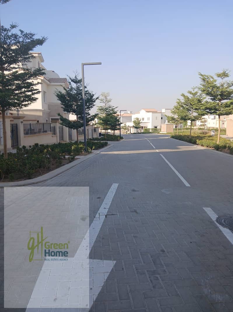 12 9c7c2858-9e06-4feb-9dfe-9f52229a10e4. jpg