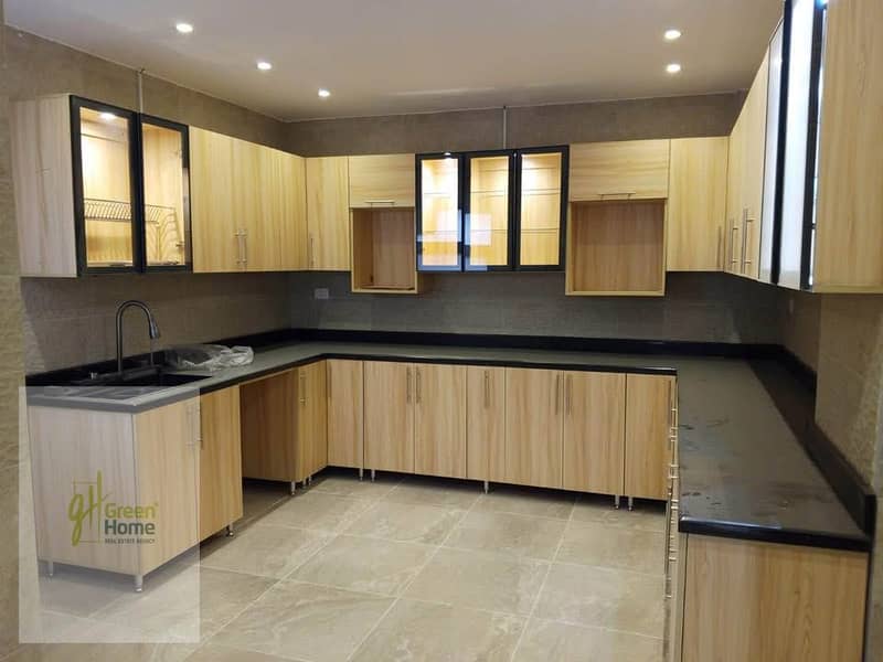 4 Bedrooms 200 sq.M Apartment for sale 11,000,000 EGP in Fifth Square Compound, 5th Settlement, New Cairo, Cairo