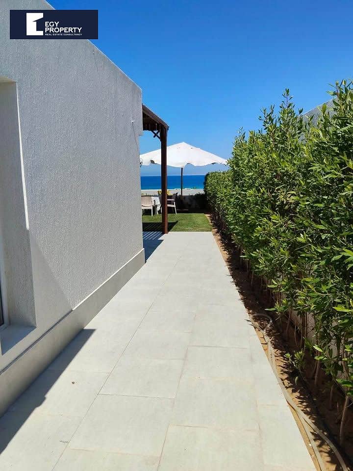 Direct On Lagoon Fully Finished Duplex With a Garden for Sale in Silver Sands - Widok 3