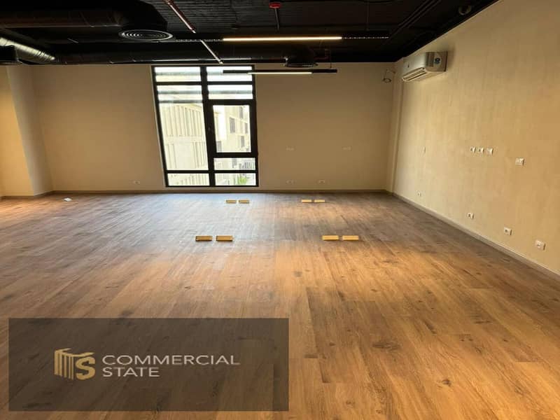 Finished Office at District 5 - 78m for Rent -New Cairo - Vista 4