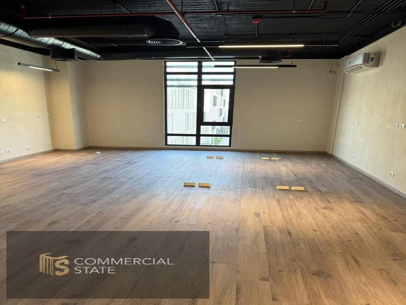 Finished Office at District 5 - 78m for Rent -New Cairo - Vista 6