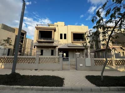 5 Bedroom Villa for Sale in 6th of October, Giza - WhatsApp Image 2026-02-23 at 9.00. 50 PM. jpg