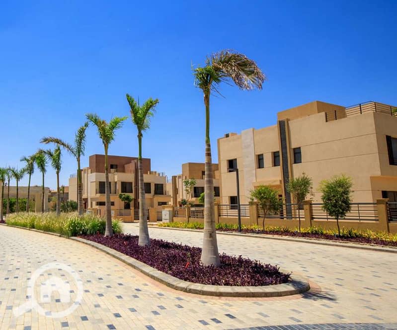 Inspect and receive immediately: resale twin house in Alma compound, already inhabited and livable, near Al Ahly Club and ZED Towers - Widok 2
