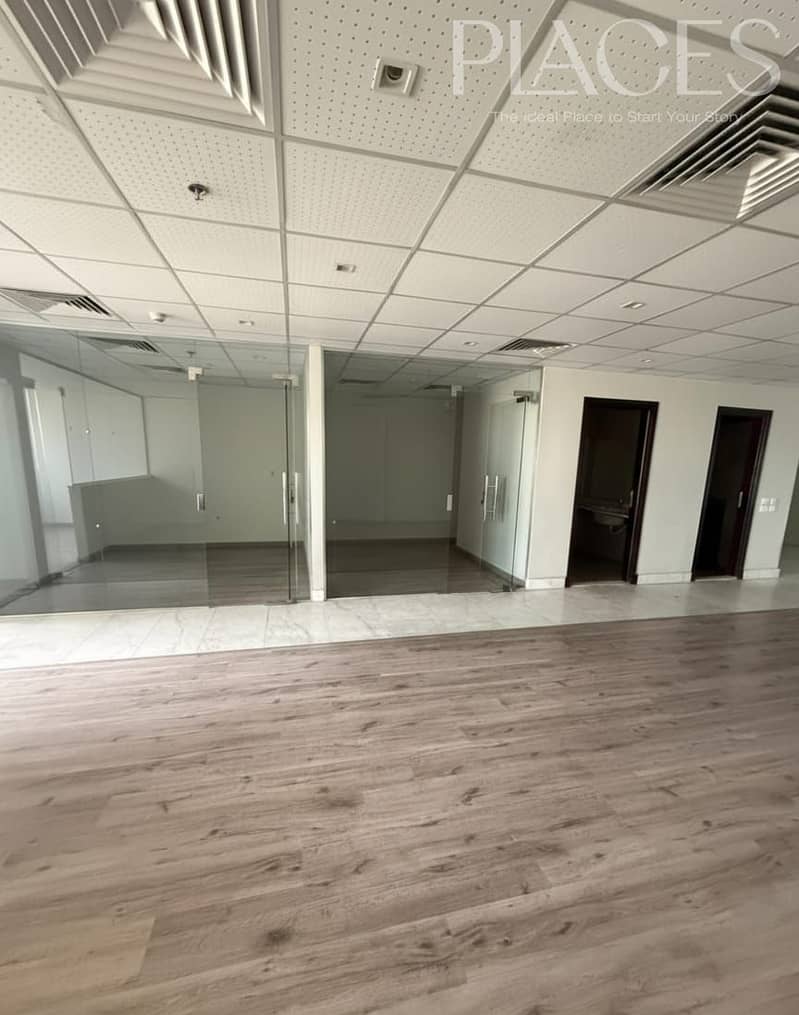 Fully finished office space for rent in a corporate office building in Downtown, 117 square meters, prime location - Vista 2