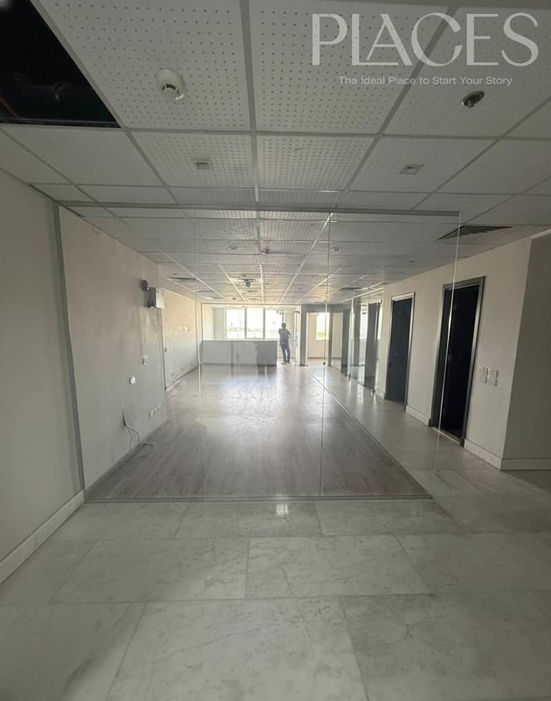 Fully finished office space for rent in a corporate office building in Downtown, 117 square meters, prime location - Vista 4