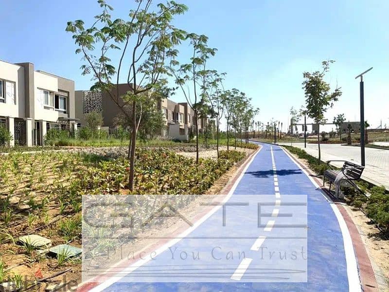 8 83010040-800x600. jpg