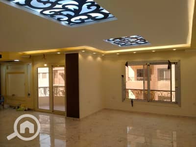 4 Bedroom Apartment for Rent in Dokki, Giza - With a new building, newly finished, first-time rental on Mohy El-Din Abu El-Izz Street, 225m, air-conditioned.