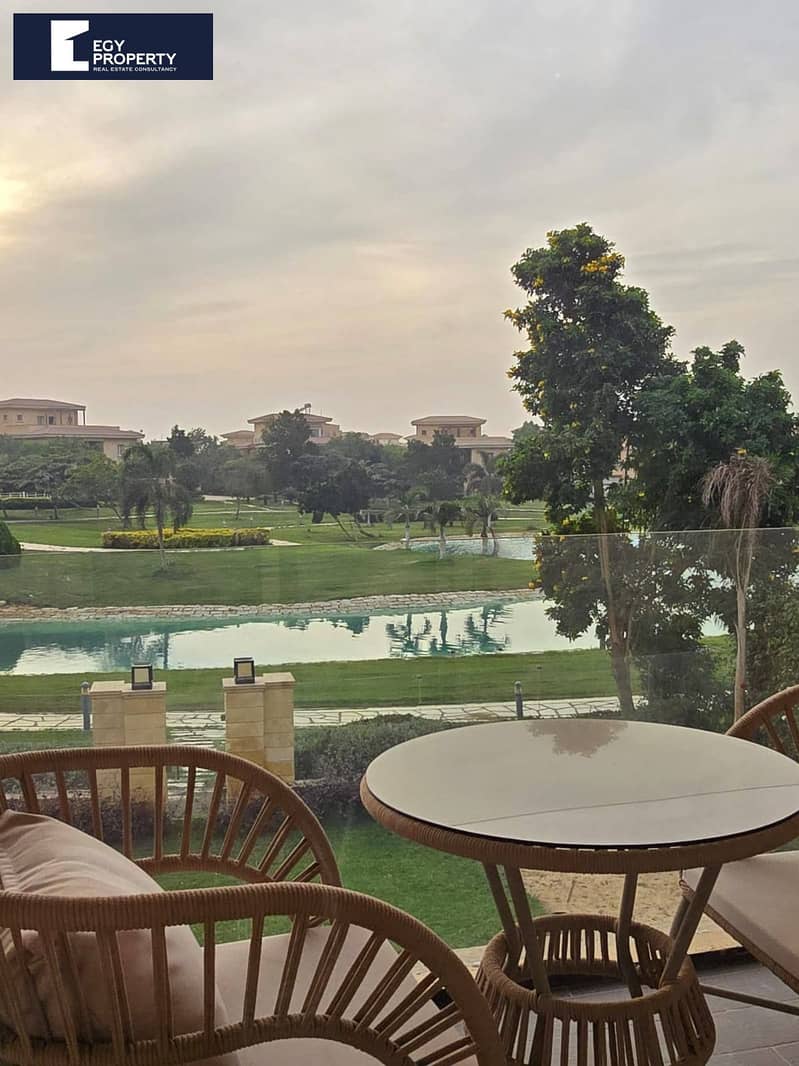 With a Prime View Luxury Villa for Sale in Lake View Boutique - New Cairo - Aanzicht 3