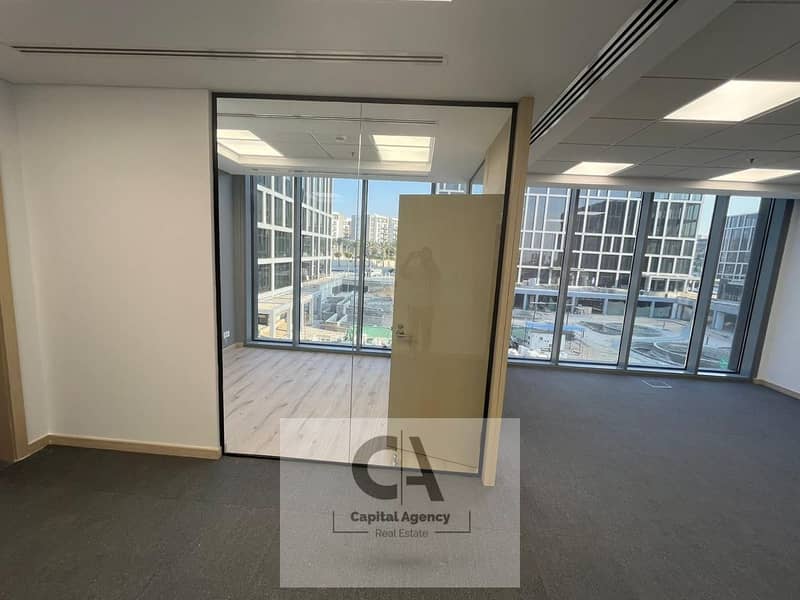 Fully finished 96 sq m office for rent inside CFC, amidst major international companies, at a special price - Fifth Settlement - Widok 5
