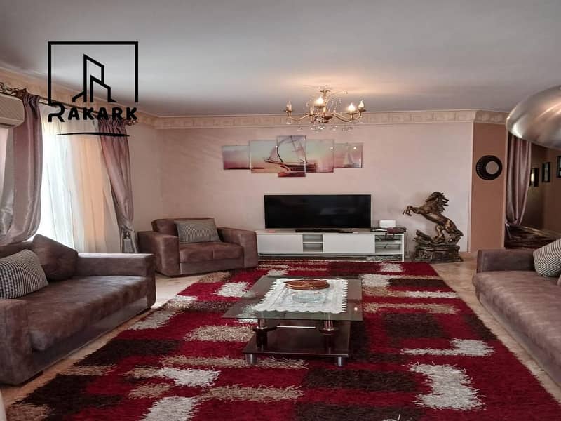 Apartment with hotel furnishings and air conditioning 180m for rent in Sheraton Housing in the Ministers' Square - Vue 2