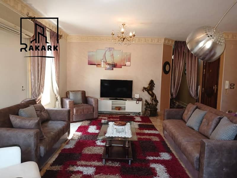 Apartment with hotel furnishings and air conditioning 180m for rent in Sheraton Housing in the Ministers' Square - Vue 3