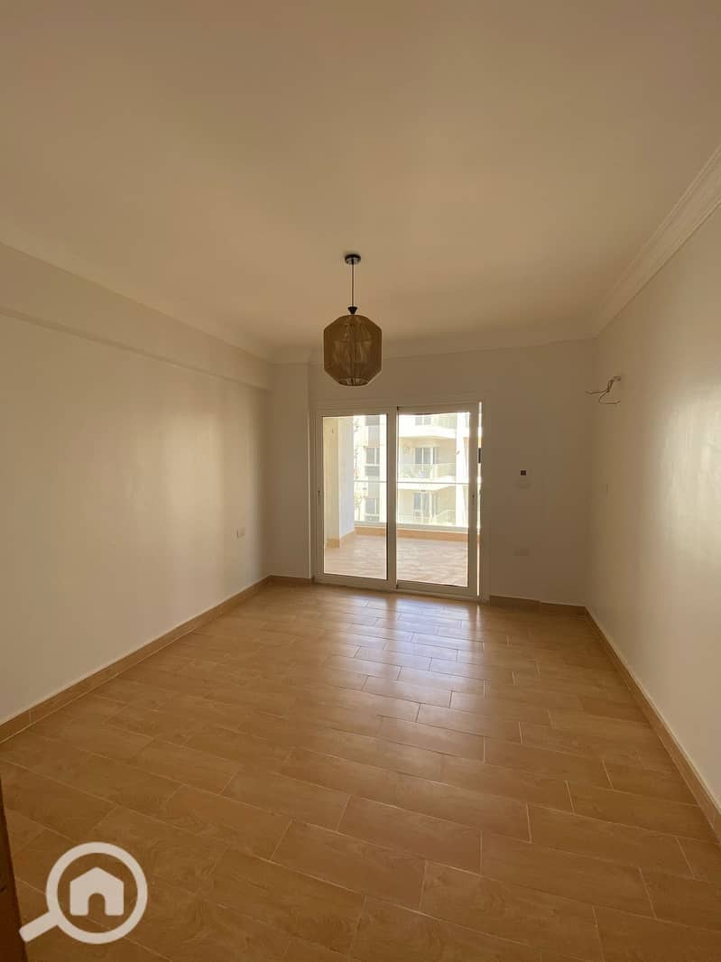 Villa for Sale Fully Finished with 70 m² Garden – Mountain View iCity, October - Widok 2