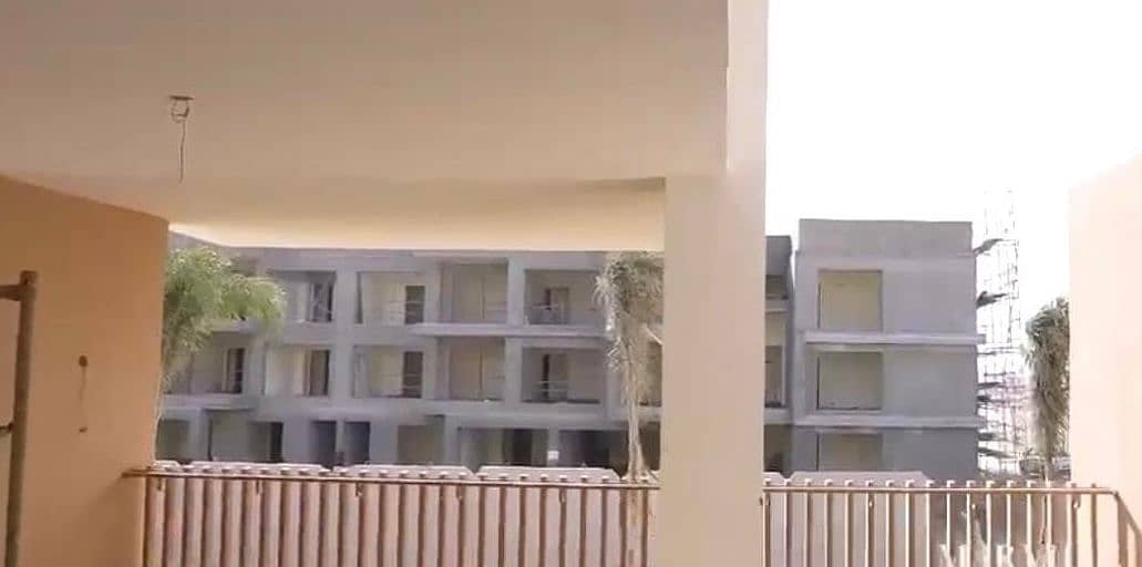 For sale: 118m² apartment + 65m² garden in Marvel Al-Marasem, New Zayed. Ultra super-lux finish, 2 bedrooms (master with bath & dressing), reception, - Więcej