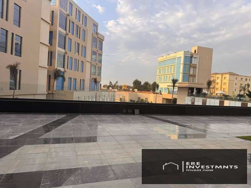 Commercial space for rent in a prime location in Eterna Health City, Mivida. Immediate occupancy - at the lowest price on the market. - Ansicht 6